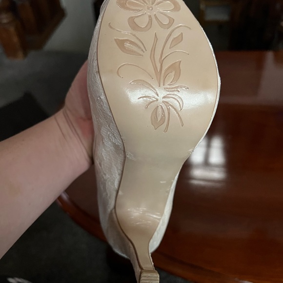 Beautiful new heels size 8 - Picture 8 of 9